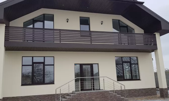 Продам двоповерховий будинок, сел. Кірова | Toprealtor