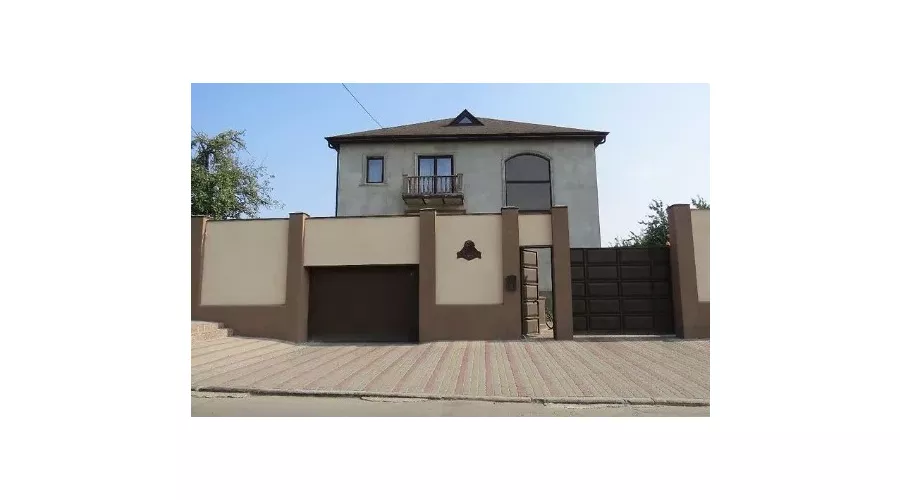 Продам двоповерховий будинок на Олексіївці | Toprealtor