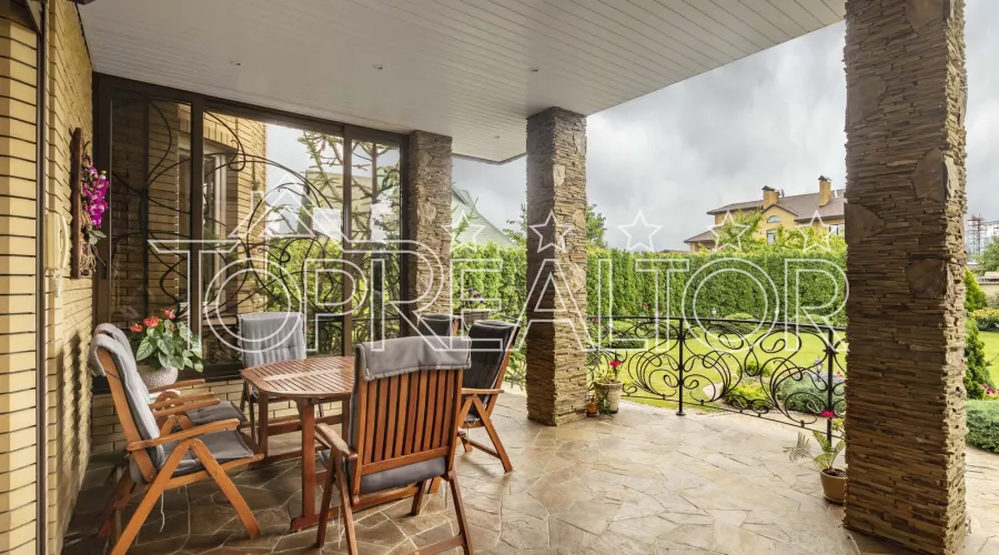 Продам особняк в Кулиничах | Toprealtor