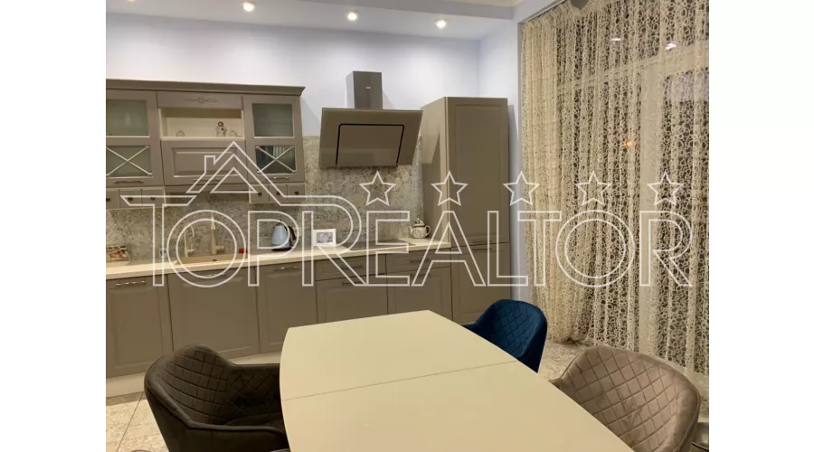 Продам 3 кімнатну квартиру в центрі, вул. Сумська | Toprealtor