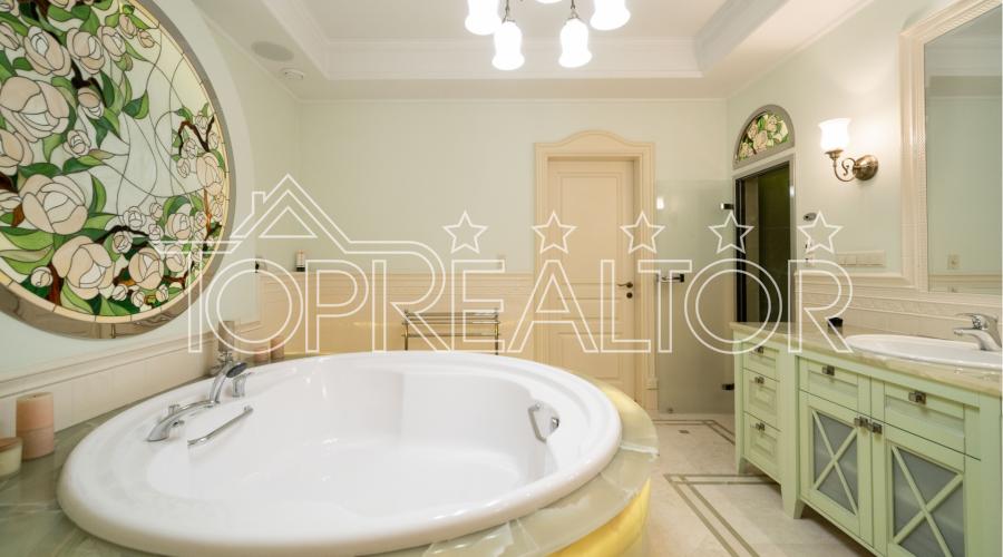 Продам пентхаус в ЖК Пионер | Toprealtor