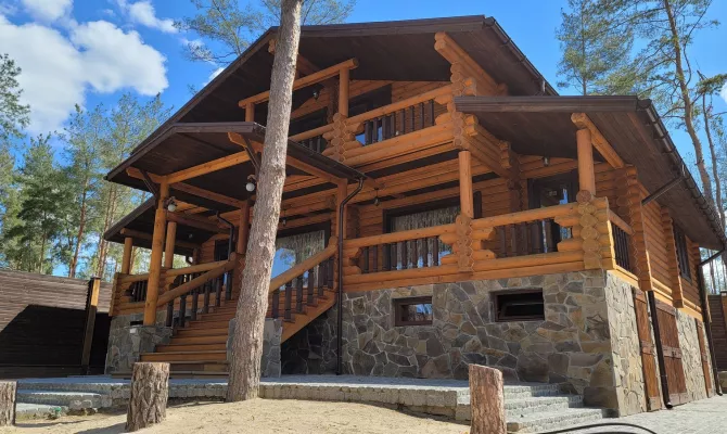 Продам дерев'яний будинок на Печенізькому маєтку | Toprealtor