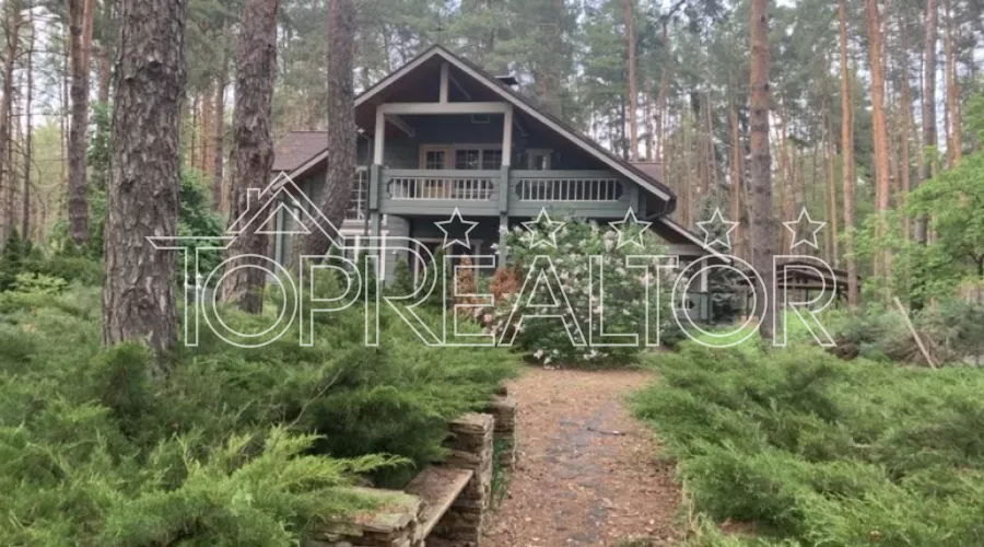 Продам унікальний маєток на березі водосховища на Старому Салтові | Toprealtor