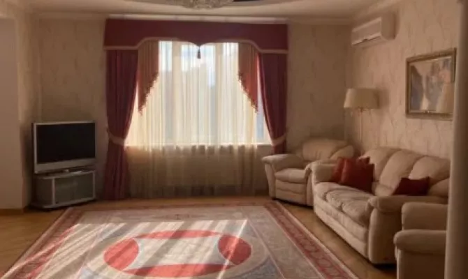 Продам 4-кімнатну квартиру в ЖК Слобідська Садиба | Toprealtor