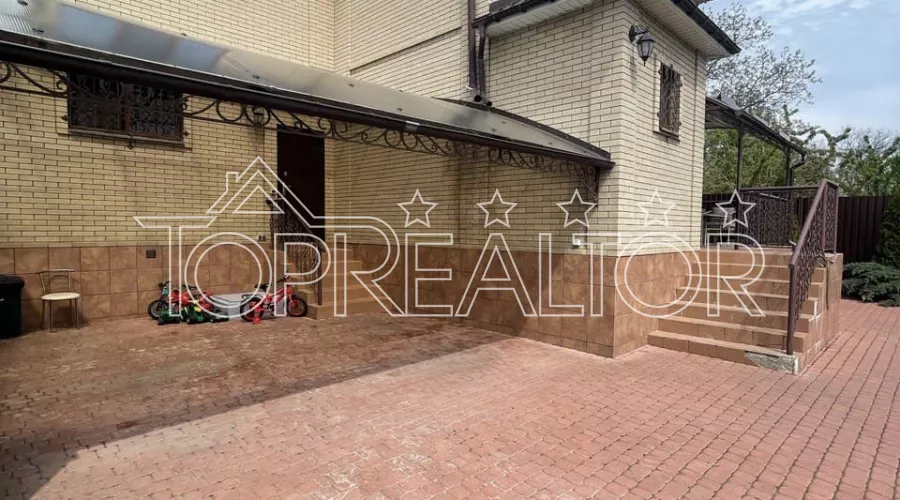 Продам 2-поверховий будинок по вулиці Краснодарська 79/2 | Toprealtor