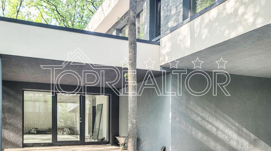 Продам современный дом в поселке Форест | Toprealtor