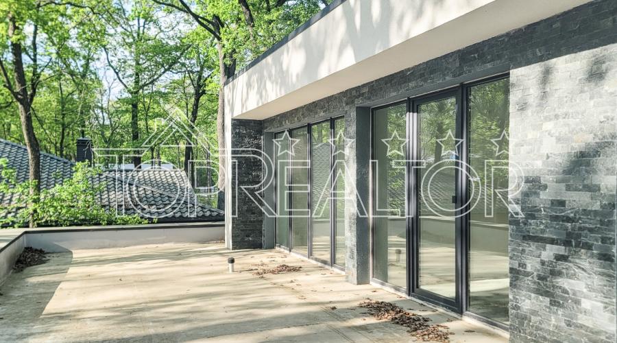 Продам современный дом в поселке Форест | Toprealtor