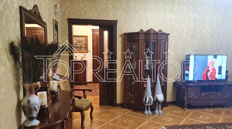 Продам 4-кімнатну квартиру вул. Мироносицька | Toprealtor