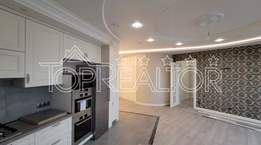 Продам 4-кімнатну квартиру з новим ремонтом на Бакуліна 33 | Toprealtor