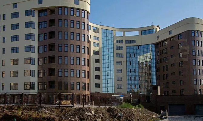 Продам 4 кімнатну квартиру в ЖК Фаворит | Toprealtor