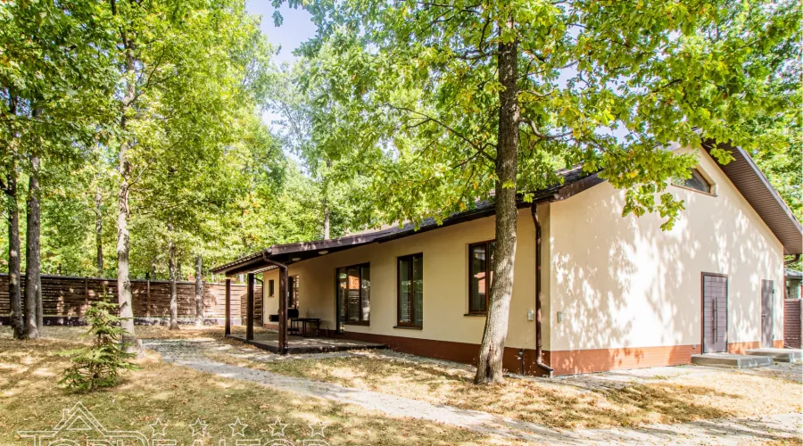 Продам одноповерховий будинок з ремонтом в селищі Лісове. Без комісії! | Toprealtor