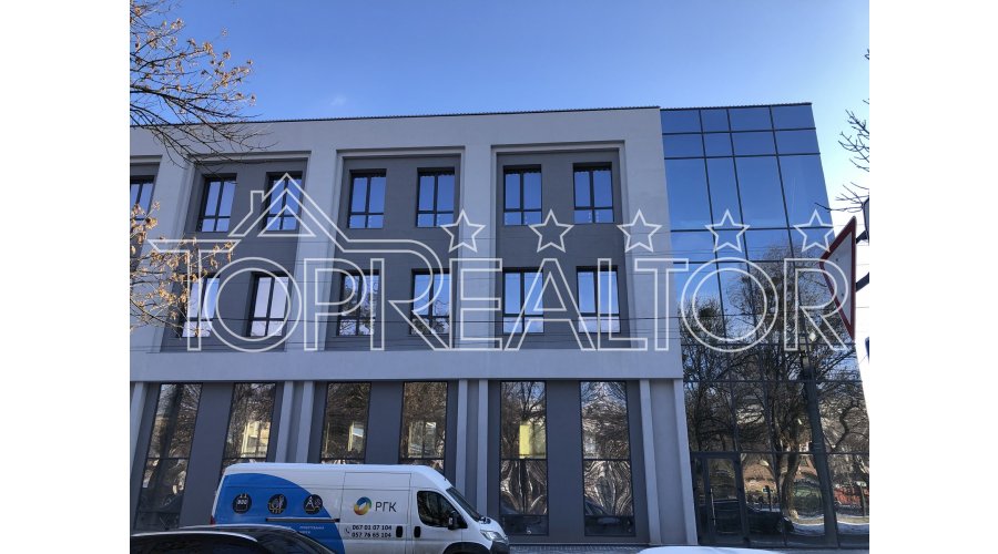Продам современное здание на площади Фейербаха | Toprealtor