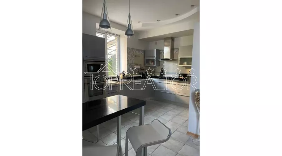 У продажу чудовий будинок на Шатилівці | Toprealtor