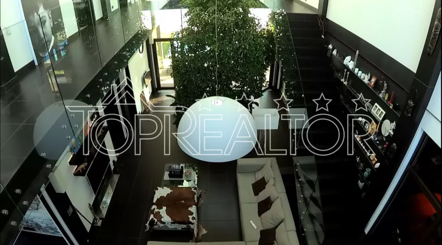 Продам розумний будинок в селищі Флоринка-1 | Toprealtor