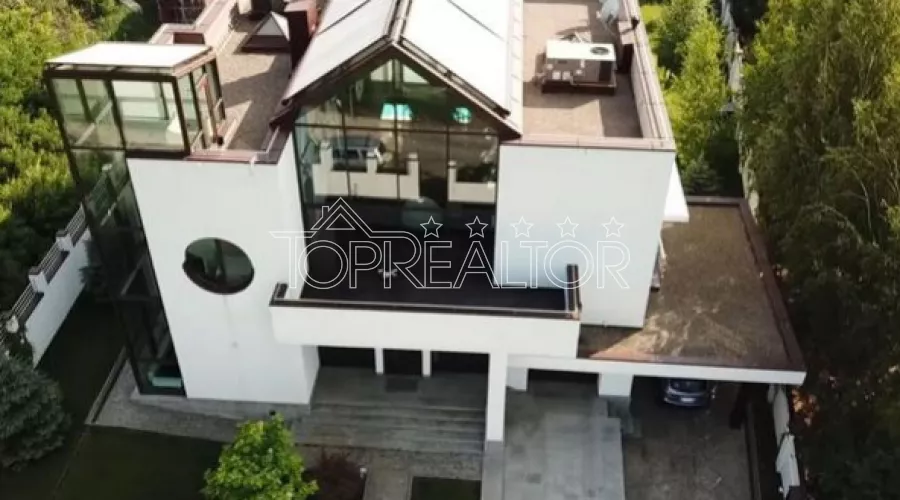 Продам розумний будинок в селищі Флоринка-1 | Toprealtor