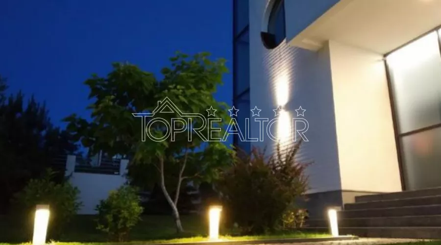 Продам розумний будинок в селищі Флоринка-1 | Toprealtor