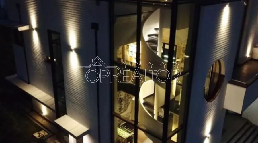 Продам розумний будинок в селищі Флоринка-1 | Toprealtor