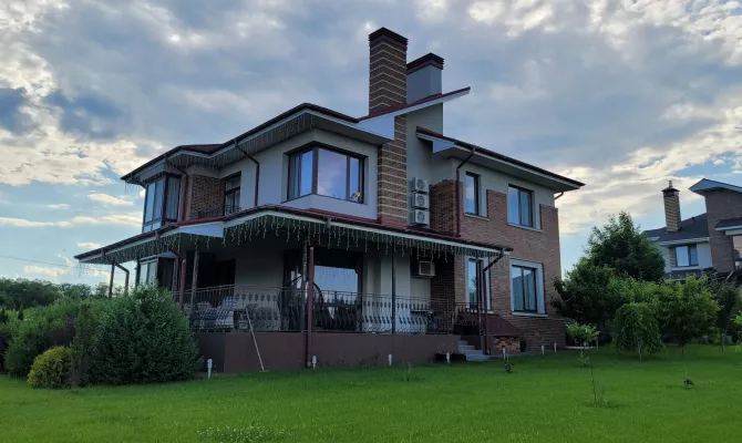 Продам котедж в сучасному селищі Чайковка | Toprealtor