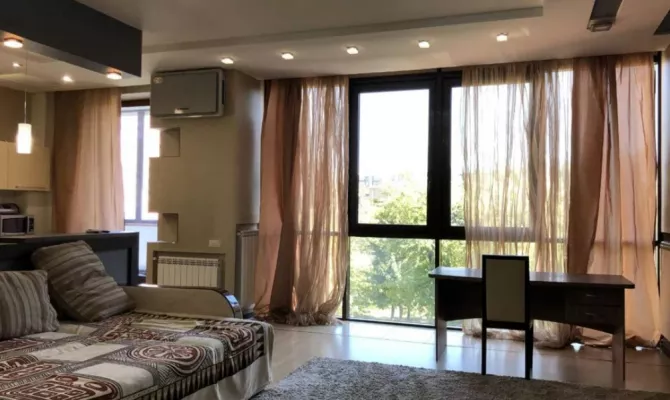 2-кім. квартира по вул. Ромена Ролана 15-а | Toprealtor