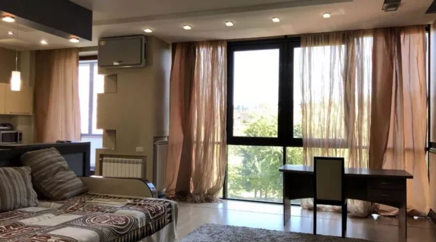 2-кім. квартира по вул. Ромена Ролана 15-а | Toprealtor