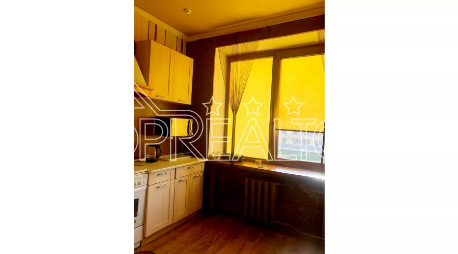 Продам 1-кімн. квартиру в сталінці навпроти Націоналя | Toprealtor