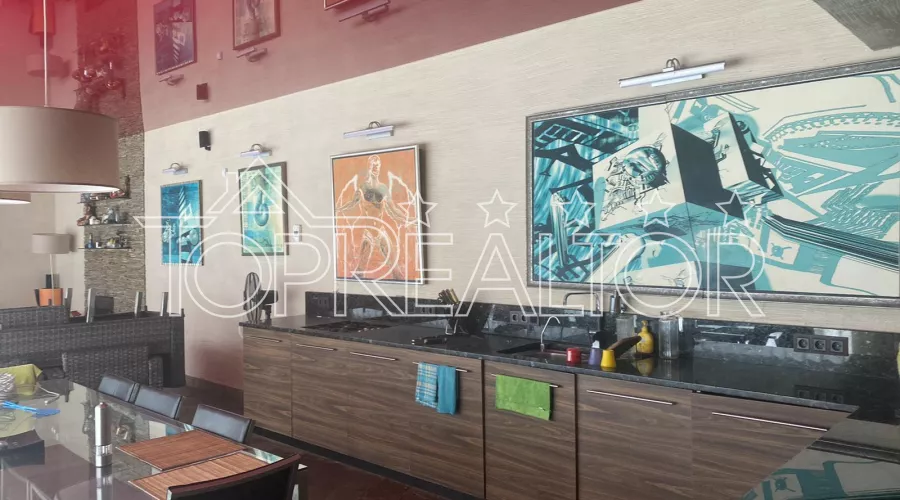 Продам будинок із сонячною електростанцією в Люботині | Toprealtor