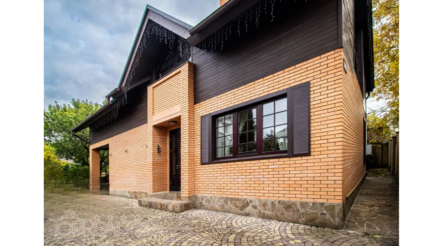 Продам будинок у стилі шале на Шатилівці | Toprealtor