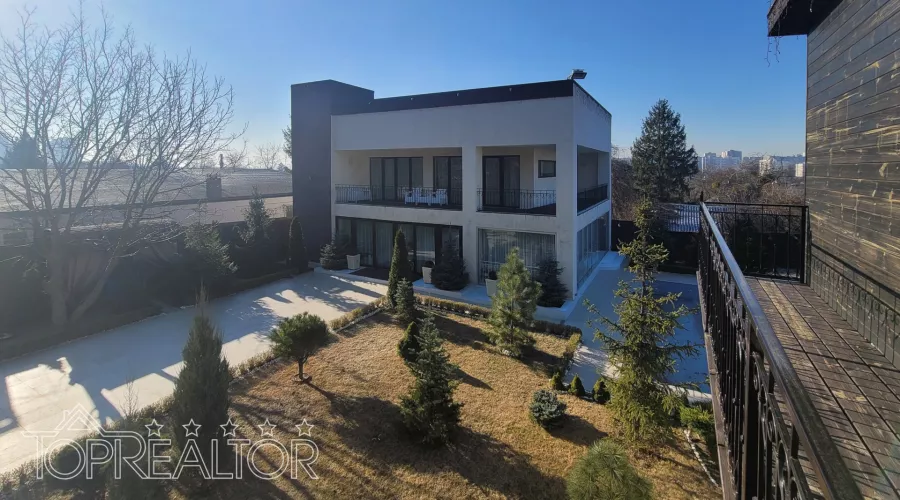 Продам затишний будинок Павлово Поле поруч з лісопарком. Є відеоогляд. | Toprealtor