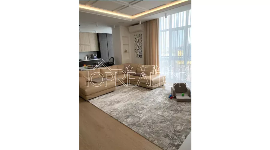 Продам 3-кімнатну квартиру з ремонтом і з паркінгами в ЖК Ключ | Toprealtor