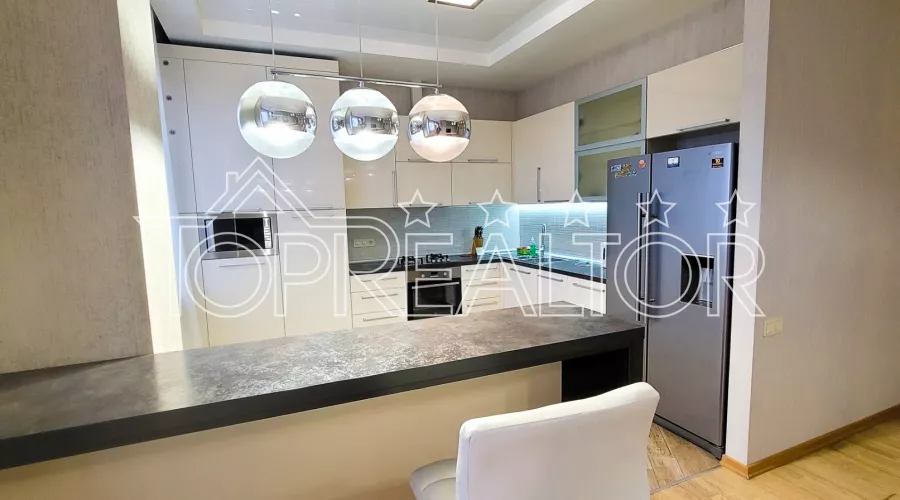 Продам 3-кімнатну квартиру на Бакуліна 33 | Toprealtor