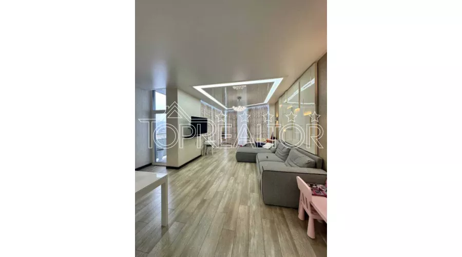 Продам 3-кімн. студійну квартиру в ЖК Ультра | Toprealtor