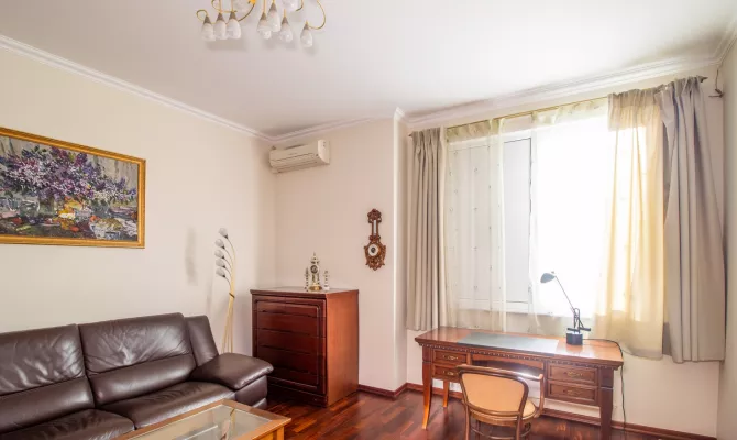 Продам 3-кімнатну квартиру в ЖК Піонер | Toprealtor