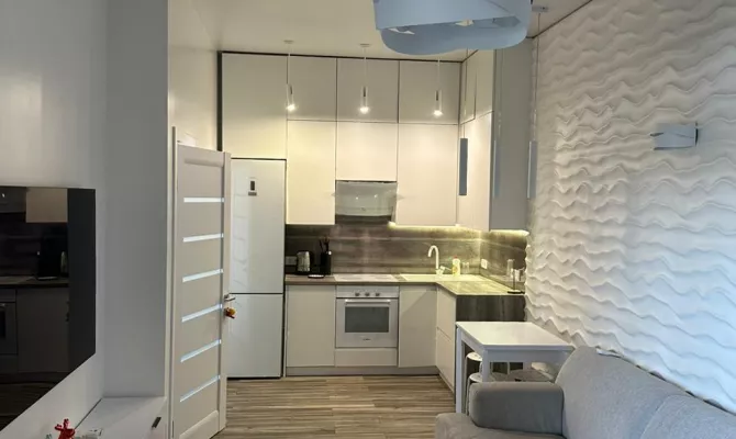 Здається в оренду 4-кімн. студійна квартира з 3-ма спальнями в Будинку на набережній | Toprealtor