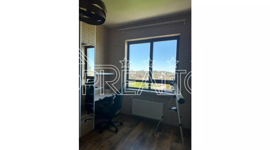 Здається в оренду 4-кімн. студійна квартира з 3-ма спальнями в Будинку на набережній | Toprealtor