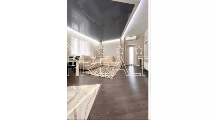 Продам 3-кімнатну студійну квартиру на вул.Культури 22-В | Toprealtor