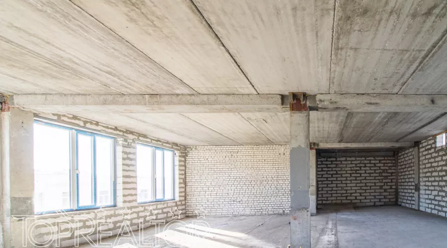 Продам 4-поверхову будівлю на Клочковській | Toprealtor