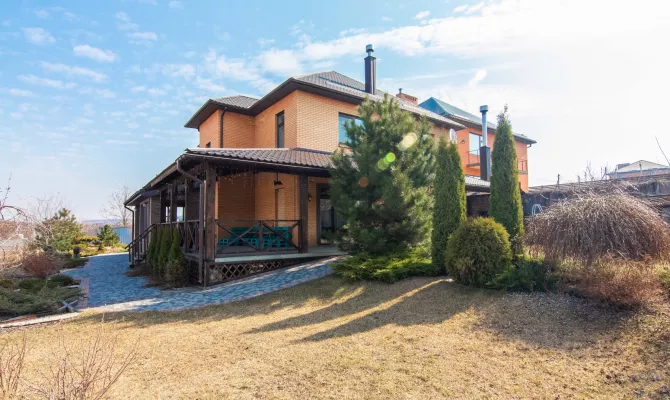 Продам 2-поверховий котедж з ремонтом і меблями на Флоринці | Toprealtor