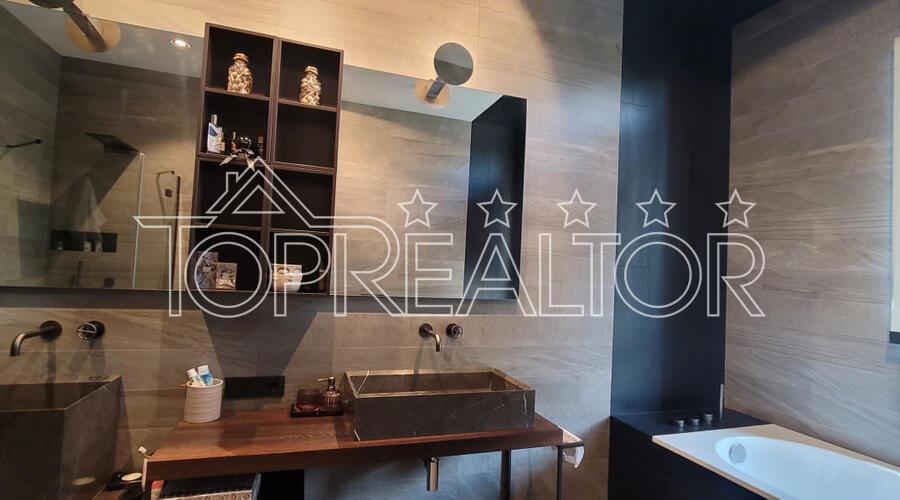 Продам 3-комнатную студийную квартиру с дорогим дизайнерским ремонтом в клубном доме на Новгородской | Toprealtor