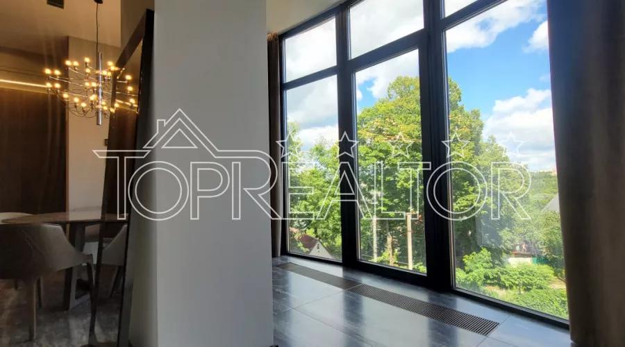 Продам 3-кімнатну студійну квартиру з дорогим дизайнерським ремонтом в клубному будинку на Новгородській | Toprealtor