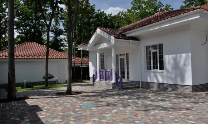 Продам котедж в селищі Лісному | Toprealtor