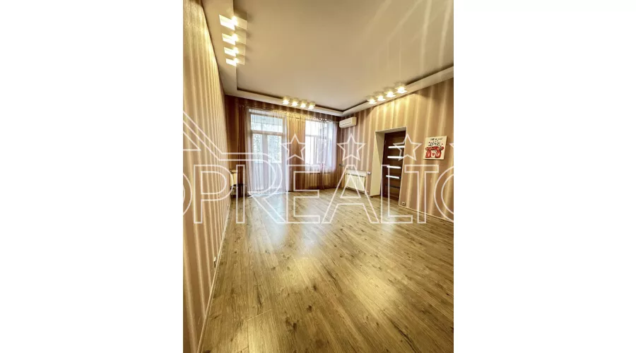 Продам 3-кімн. квартиру на вул. Ярослава Мудрого | Toprealtor