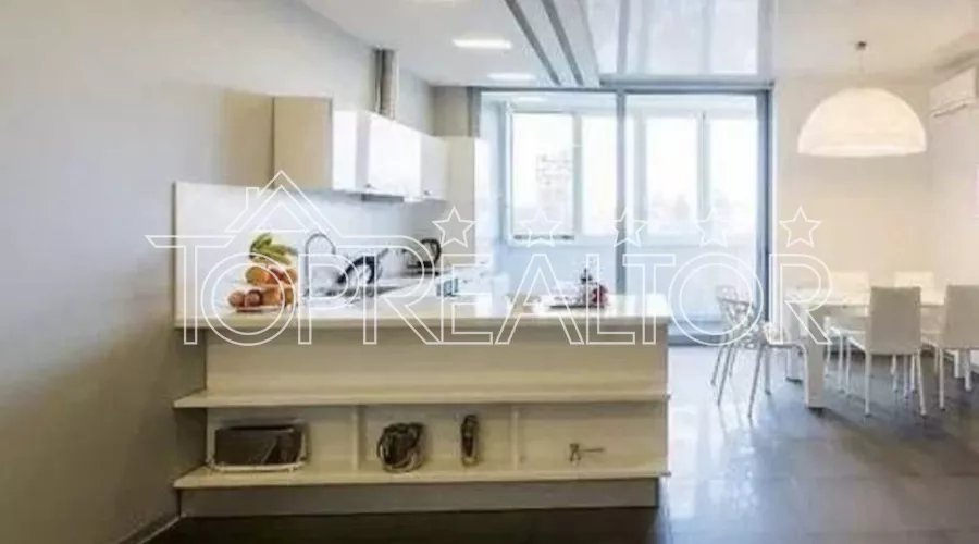 Продається простора 4-кімнатна квартира в престижному ЖК Гранд | Toprealtor