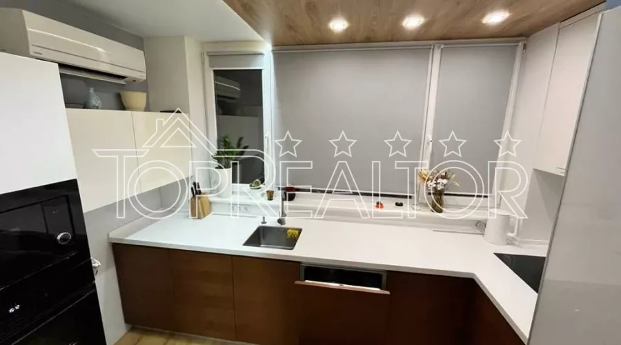 Продаю 2-кімнатну квартиру-студію площею 90 м2 в ЖК Дует | Toprealtor