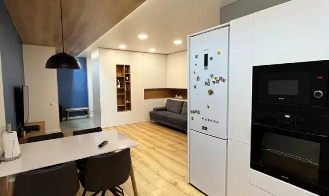 Продаю 2-кімнатну квартиру-студію площею 90 м2 в ЖК Дует | Toprealtor