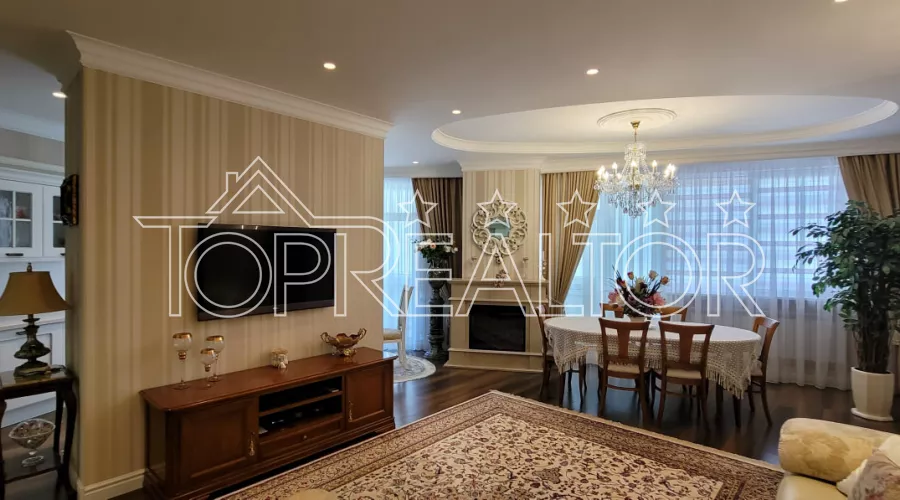 Продам 3-кімн. студійну квартиру на вул. Культури 22-Б | Toprealtor