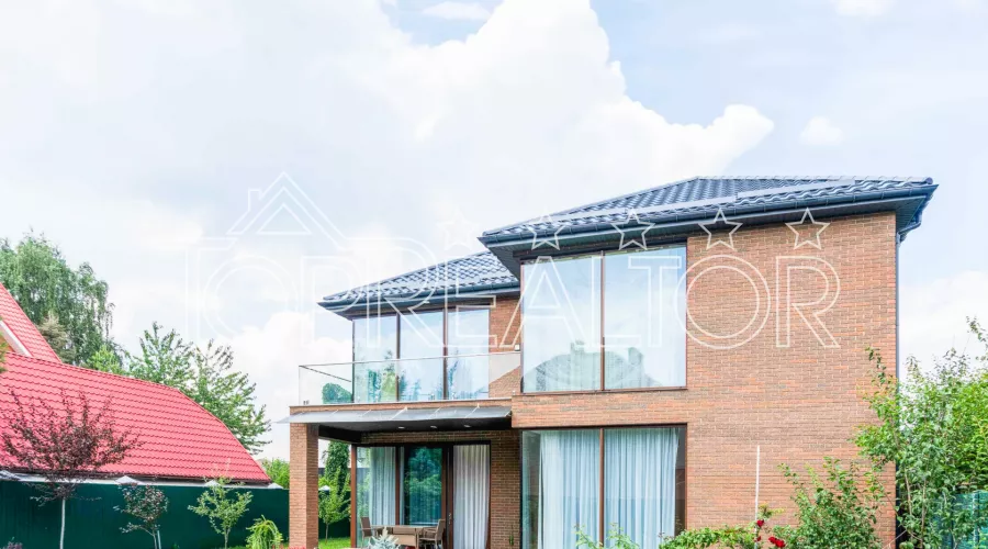 Продам сучасний 2-поверховий котедж на Павловому Полі | Toprealtor