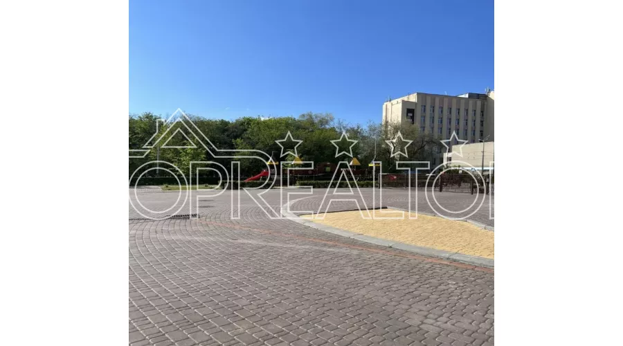 Продається 4-кімнатна квартира в ЖК Фаворит | Toprealtor