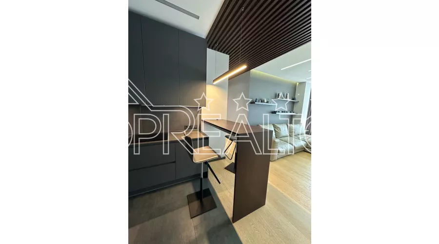 Продається затишна 3-кімнатна квартира-студія в будинку за адресою вул. Культури 22-В. | Toprealtor