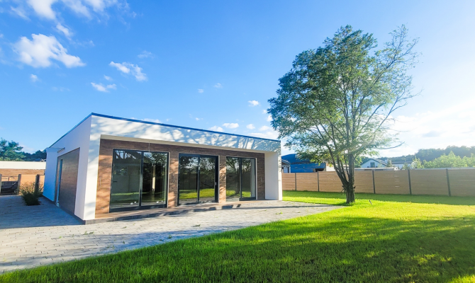 Продам небольшой жилой дом-бунгало в пос. Лесное. Без комиссии. | Toprealtor