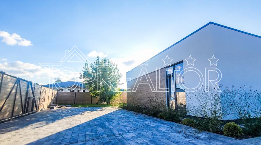 Продам небольшой жилой дом-бунгало в пос. Лесное. Без комиссии. | Toprealtor